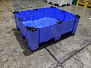 macx-vented-blue-longside-shortened-height-48x40x16-w-caps